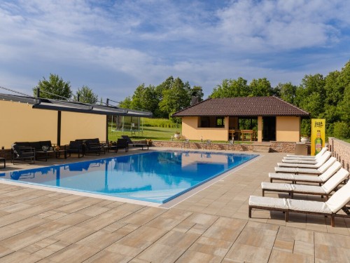 Ferienhaus - 16 Personen -  - Donje Taboriste - Plitvicka Jezera-Slunj - 47240 - Slunj