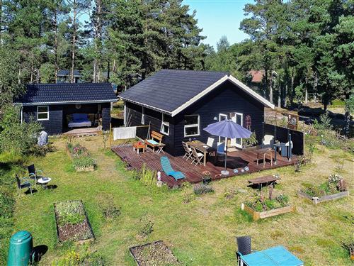 Holiday Home/Apartment - 4 persons -  - Irisvej - 9940 - Læsø