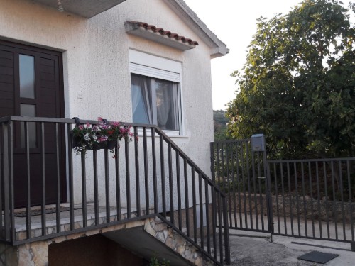 Holiday apartment - 5 persons -  - Pod Lokvenice - 21226 - Vinisce