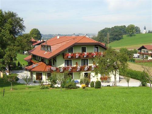 Ferienhaus - 3 Personen -  - Lohen - 4880 - St. Georgen Im Attergau