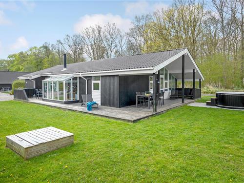 Sommerhus - 10 personer -  - Pøt Strandby - Pøt Strandby - 7130 - Juelsminde