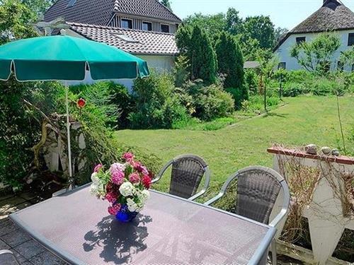 Holiday Home/Apartment - 2 persons -  - Barther Straße - 18374 - Zingst