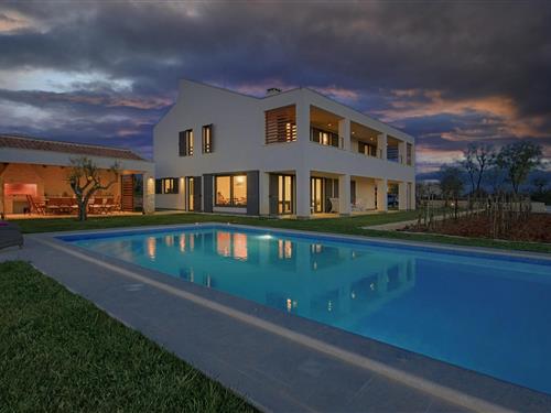 Feriehus - 11 personer -  - Rapanji - 52342 - Svetvincenat