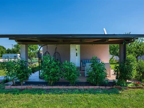 Holiday home - 5 persons -  - Medulinska cesta - 52100 - Pula