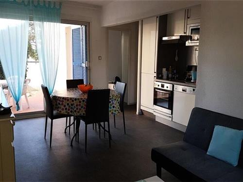 Holiday Home/Apartment - 6 persons -  - 66420 - Le Barcares