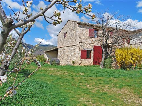 Holiday home - 6 persons -  - Saint Saturnin D'apt - 84490