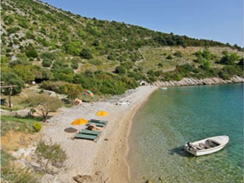 Holiday home - 5 persons -  - Brac/Sumartin - 21426