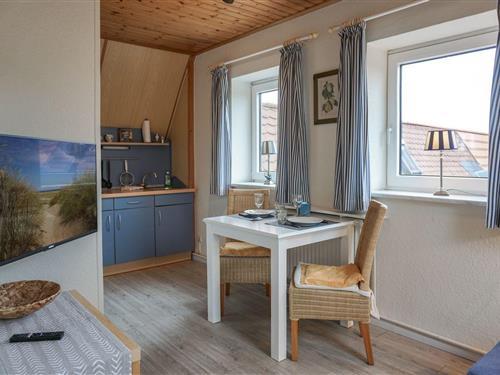 Holiday apartment - 2 persons -  - Mövenbergstraße - 25992 - List Auf Sylt