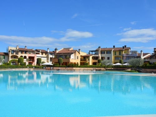 Holiday apartment - 4 persons -  - 37019 - Peschiera Del Garda