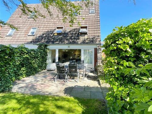 Holiday Home/Apartment - 4 persons -  - Amselweg - 25980 - Westerland Auf Sylt