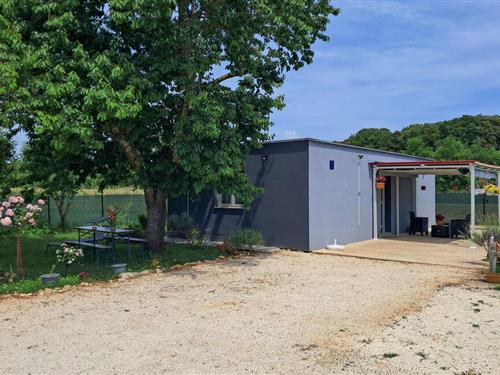 Holiday home - 3 persons -  - Bunarska cesta - 52100 - Pula