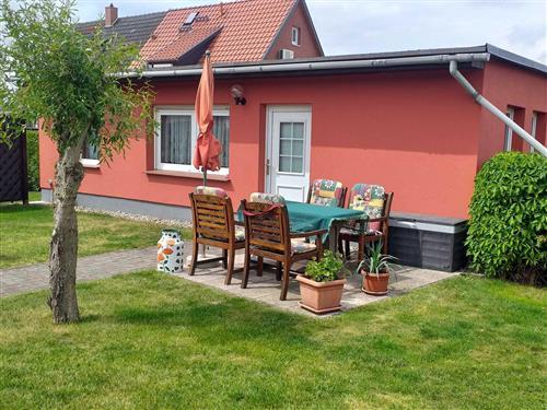 Ferienhaus - 3 Personen -  - Beethovenstraße - 17213 - Malchow