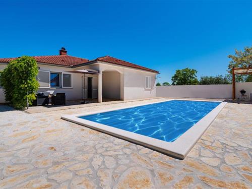 Holiday home - 8 persons -  - Put Jaruge - Zadar - Brisevo - 23000 - Brisevo