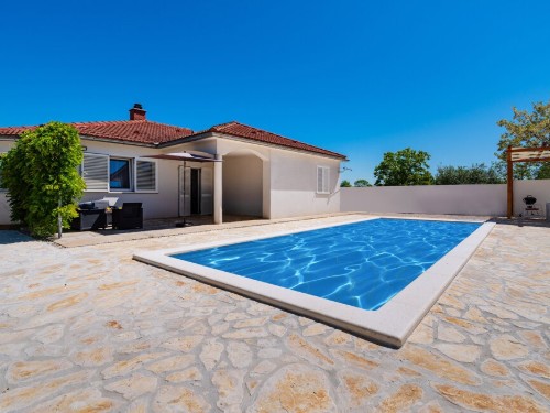 Feriehus - 8 personer -  - Put Jaruge - Zadar - Brisevo - 23000 - Brisevo