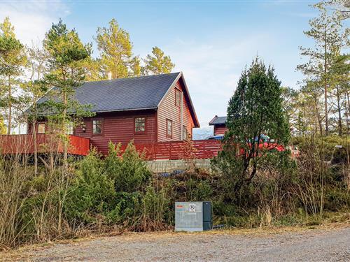 Feriehus / leilighet - 5 personer -  - Skjelnesvegen - Vinnherad-Varaldsøy - 5636 - Varaldsøy