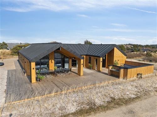 Feriehus - 16 personer -  - Tyttebærvej - 6854 - Henne Strand