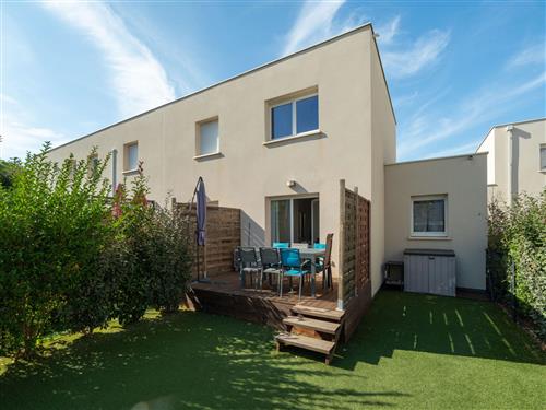 Holiday home - 8 persons -  - Serignan - 34410