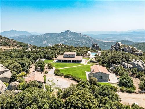 Sommerhus - 10 personer -  - Tempio Pausania - 07023