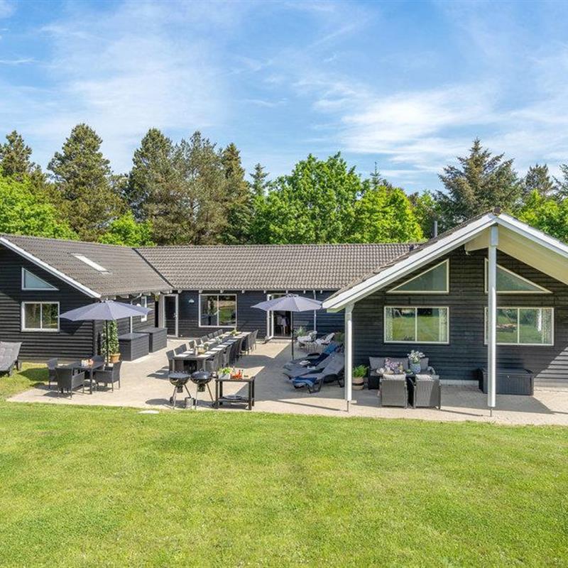 Ferienhaus - 24 Personen -  - Ved Heksebjerg - 6857 - Blavand