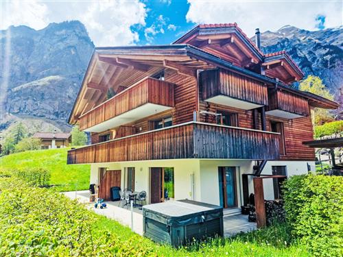 Holiday Home/Apartment - 3 persons -  - Kandersteg - 3718