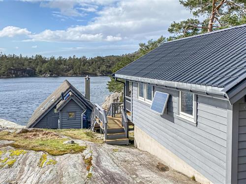 Holiday home - 8 persons -  - Risneskaien - 5981 - Masfjorden