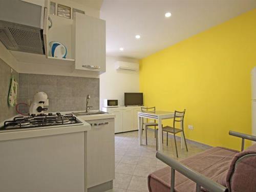 Holiday Home/Apartment - 2 persons -  - 90015 - Cefalù