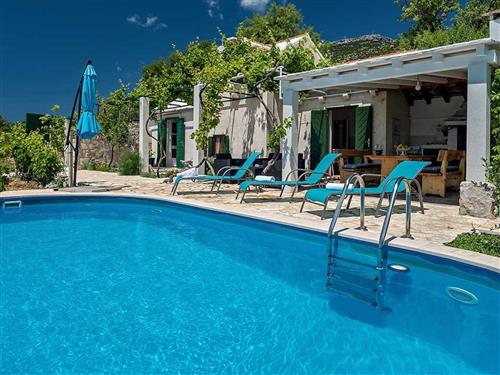 Holiday home - 5 persons -  - Put Zlatnog rata - 21420 - Bol