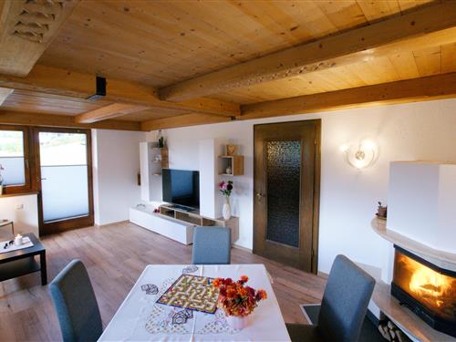 Holiday Home/Apartment - 6 persons -  - Kirchbichl - 6392 - Sankt Jakob In Haus