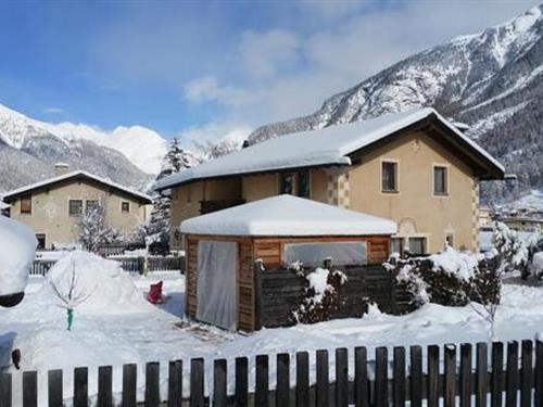 Holiday Home/Apartment - 4 persons -  - Clüs - 7530 - Zernez