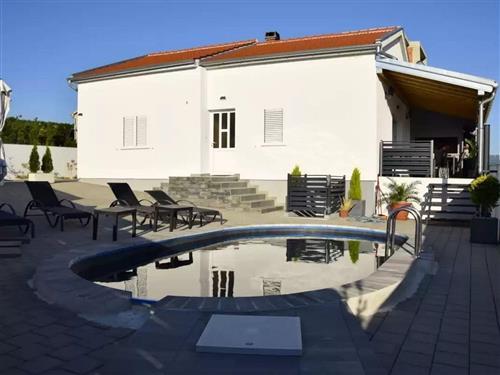 Sommerhus - 6 personer -  - Fra Paška Nekica 6, Maslenica - 23243 - Jasenice