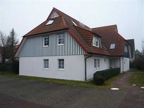 Holiday Home/Apartment - 3 persons -  - Bahnhofstrasse - 18374 - Seeheilbad Zingst