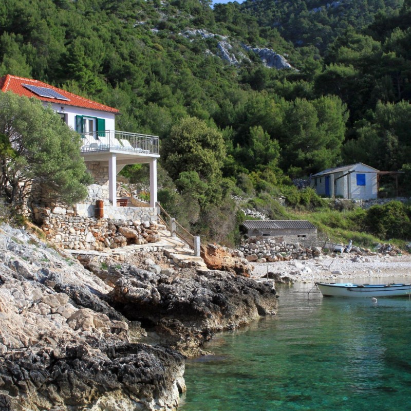 Sommerhus - 8 personer -  - Zastražišce 32, Uvala Prisnjak - 21466 - Zastrazisce