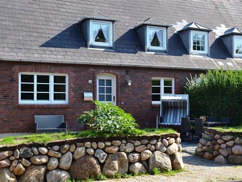 Holiday Home/Apartment - 5 persons -  - Senwai - 25980 - Westerland