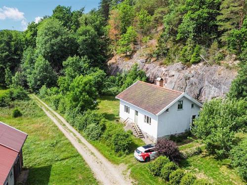 Holiday home - 5 persons -  - Häggvall - 453 91 - Lysekil