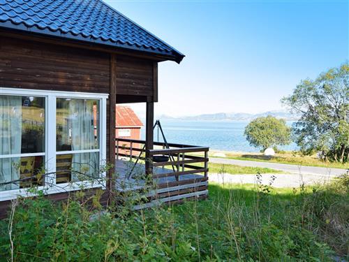 Sommerhus - 6 personer -  - Kvaløyveien - Helgeland - 8920 - Sømna