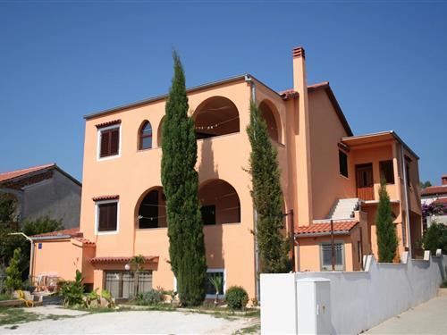 Ferielejlighed - 8 personer -  - 52203 - Medulin
