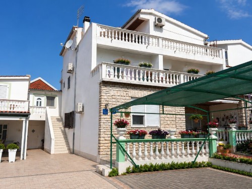 Holiday apartment - 2 persons -  - Ulica Podvornice - Vodice - Tribunj - 22212 - Tribunj