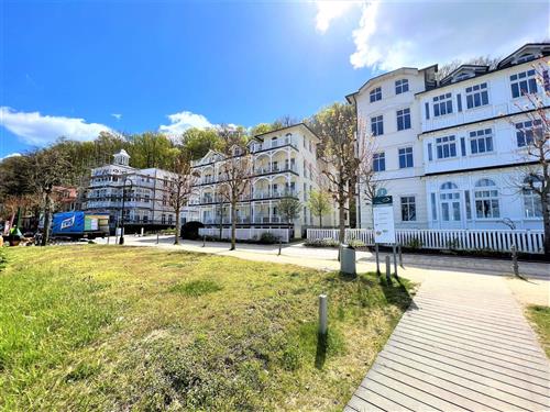 Holiday Home/Apartment - 4 persons -  - Strandpromenade - 18609 - Binz