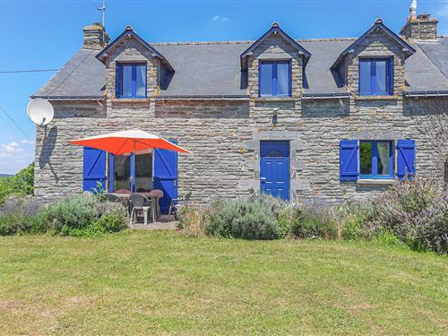 Holiday Home/Apartment - 6 persons -  - La Roche St Vincent - 56140 - Ruffiac