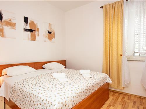 Holiday Home/Apartment - 4 persons -  - Pakoštane - 23211 - Pakoštane