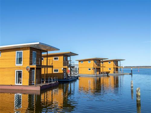 Boot - 7 Personen -  - Hafenstraße - 17440 - Kröslin