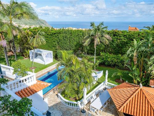 Holiday home - 17 persons -  - Calle la Trinidad, - 38419 - Los Realejos