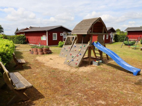 Holiday home - 4 persons -  - Kölpinseer Weg 6 /Einfahrt nur über B 111 möglich - 17459 - Koserow
