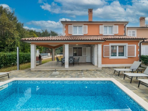 Holiday home - 8 persons -  - 52100 - Pula