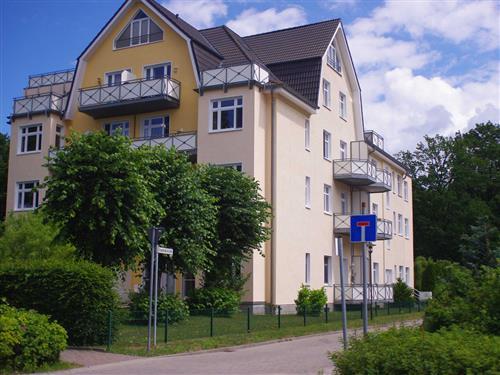 Ferienhaus - 5 Personen -  - Strandstraße 32 a - 18181 - Seeheilbad Graal-Müritz