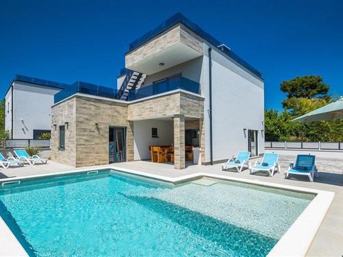 Holiday home - 7 persons -  - Dracice - Banjole - 52100 - Pula