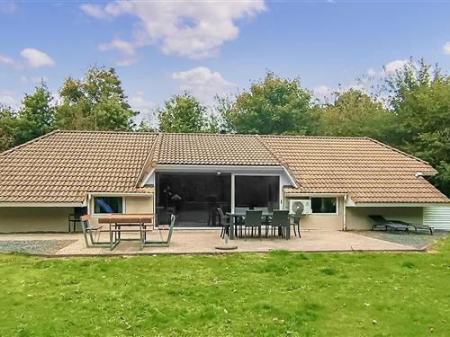 Sommerhus - 8 personer -  - Fyrrelunden - Jegum - 6840 - Oksbøl