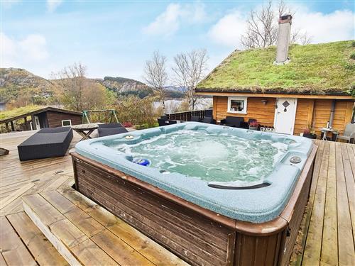  - 12 personer -  - Seldalsveien - 4120 - Tau