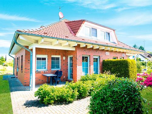 Holiday Home/Apartment - 6 persons -  - Schulstr. - 18374 - Zingst