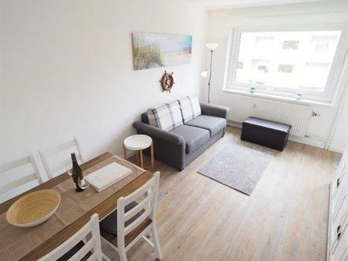 Holiday Home/Apartment - 4 persons -  - Theodor Heuss Straße - 25980 - Westerland